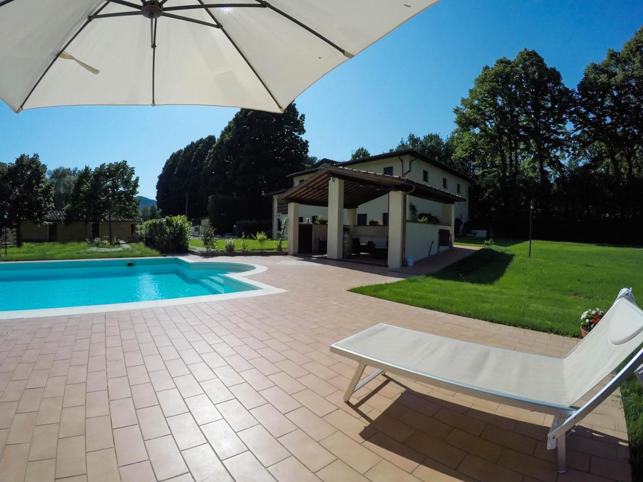 Casale La Fata -Tipico Toscano Immerso Nelle Colline Tra Lucca E Versilia, 6 Appartamenti Indipendenti กาไมโยเร ภายนอก รูปภาพ